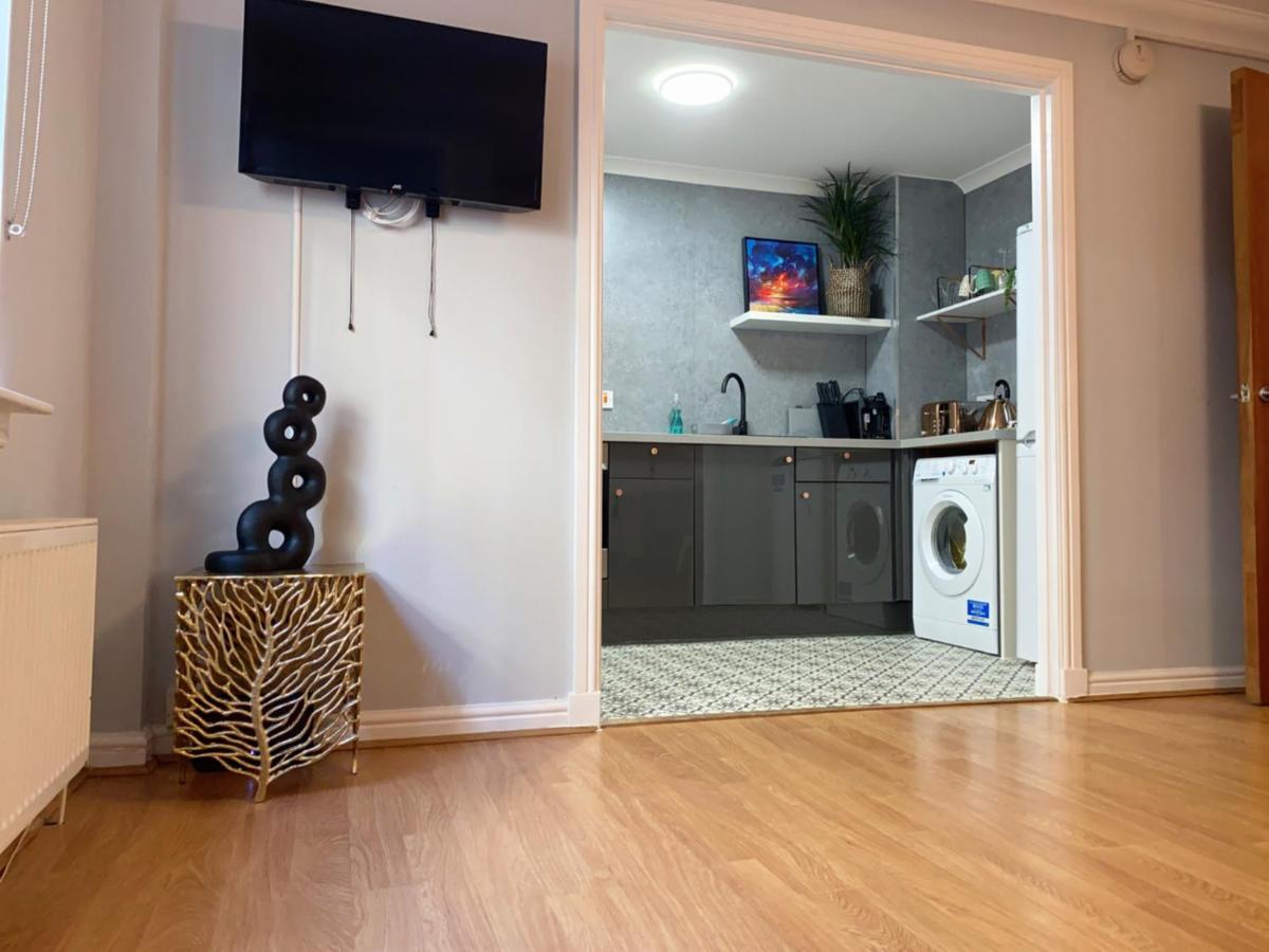 אדינבורו Private Main Door Lovely 2 Bedroom Apartment מראה חיצוני תמונה