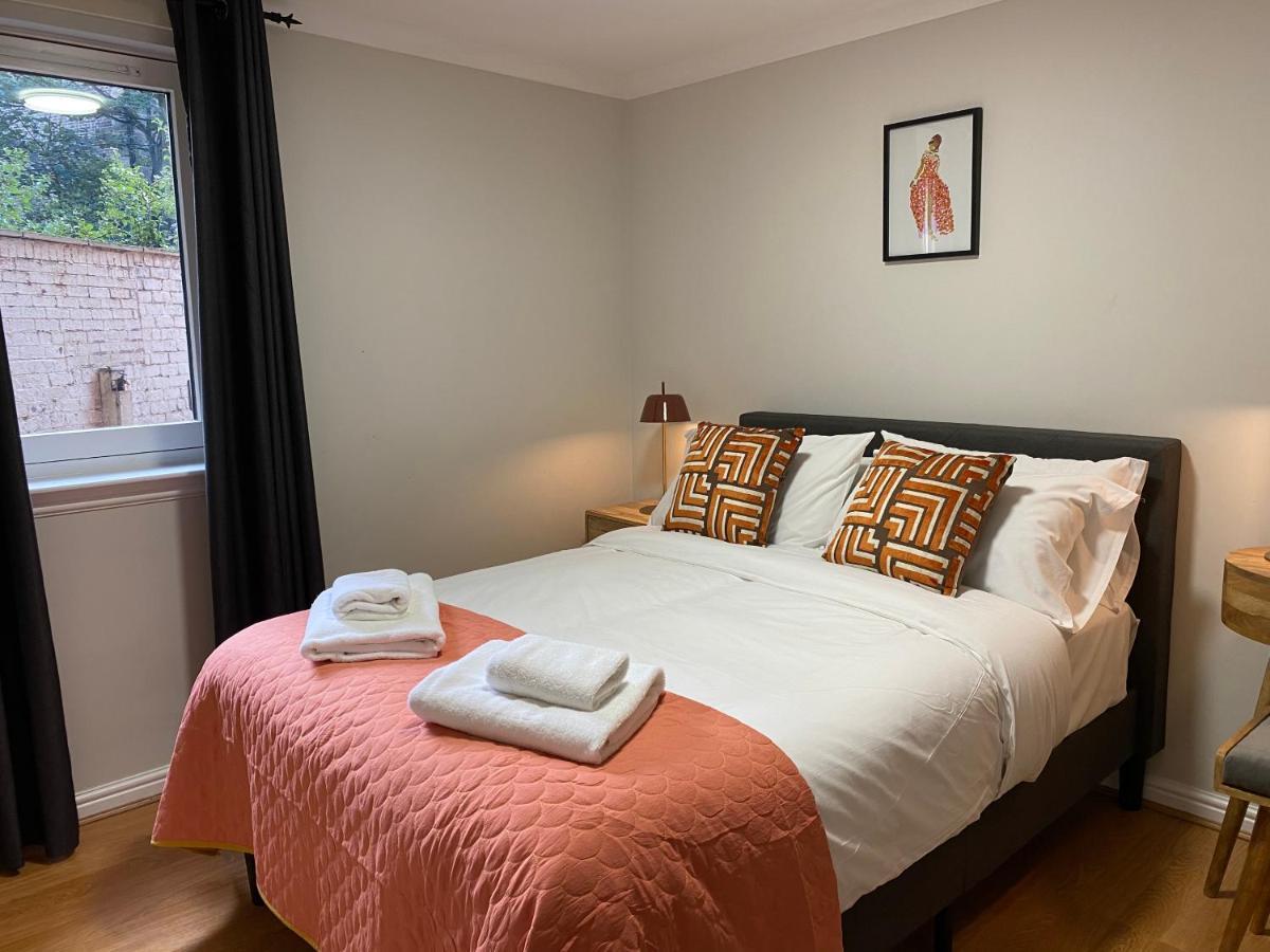אדינבורו Private Main Door Lovely 2 Bedroom Apartment מראה חיצוני תמונה