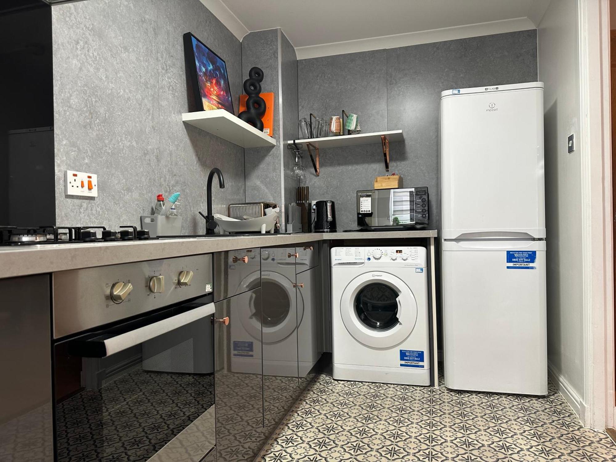 אדינבורו Private Main Door Lovely 2 Bedroom Apartment מראה חיצוני תמונה
